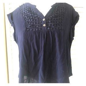 Navy top